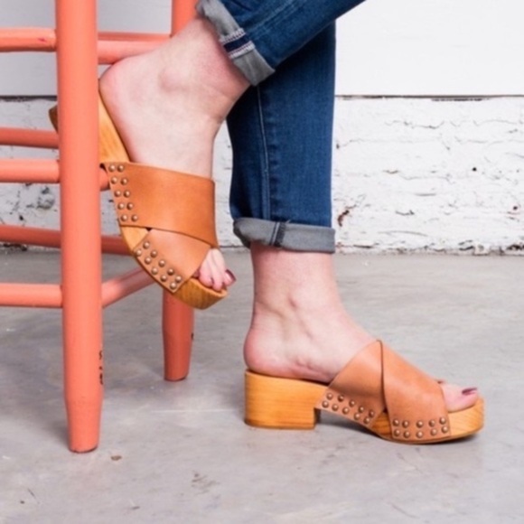 Free People Sonnet Clog Wooden Leather Sandal - Picture 1 of 16